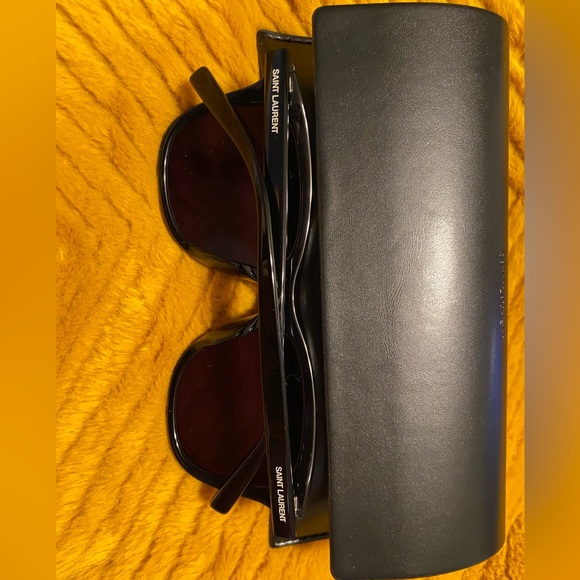 ✨🆕✨New Saint Laurent Sunglasses - Picture 3 of 10